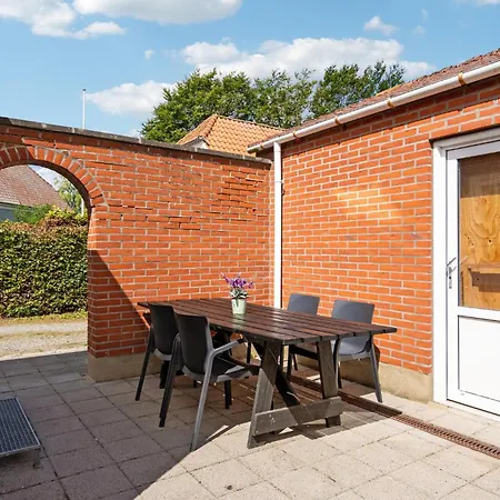 1 Bedroom Cozy In Appartamento Ringkøbing